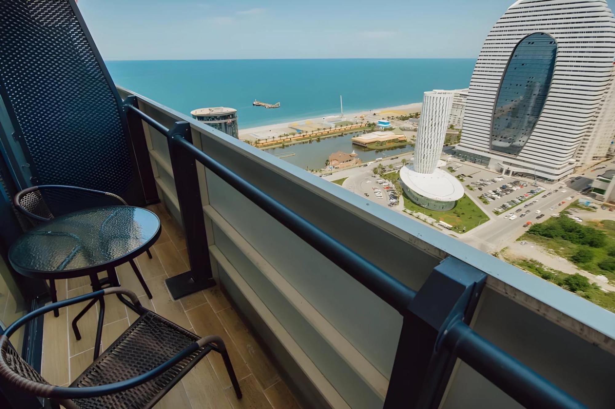 Suites Orbi City Aparthotel Batumi Exteriér fotografie