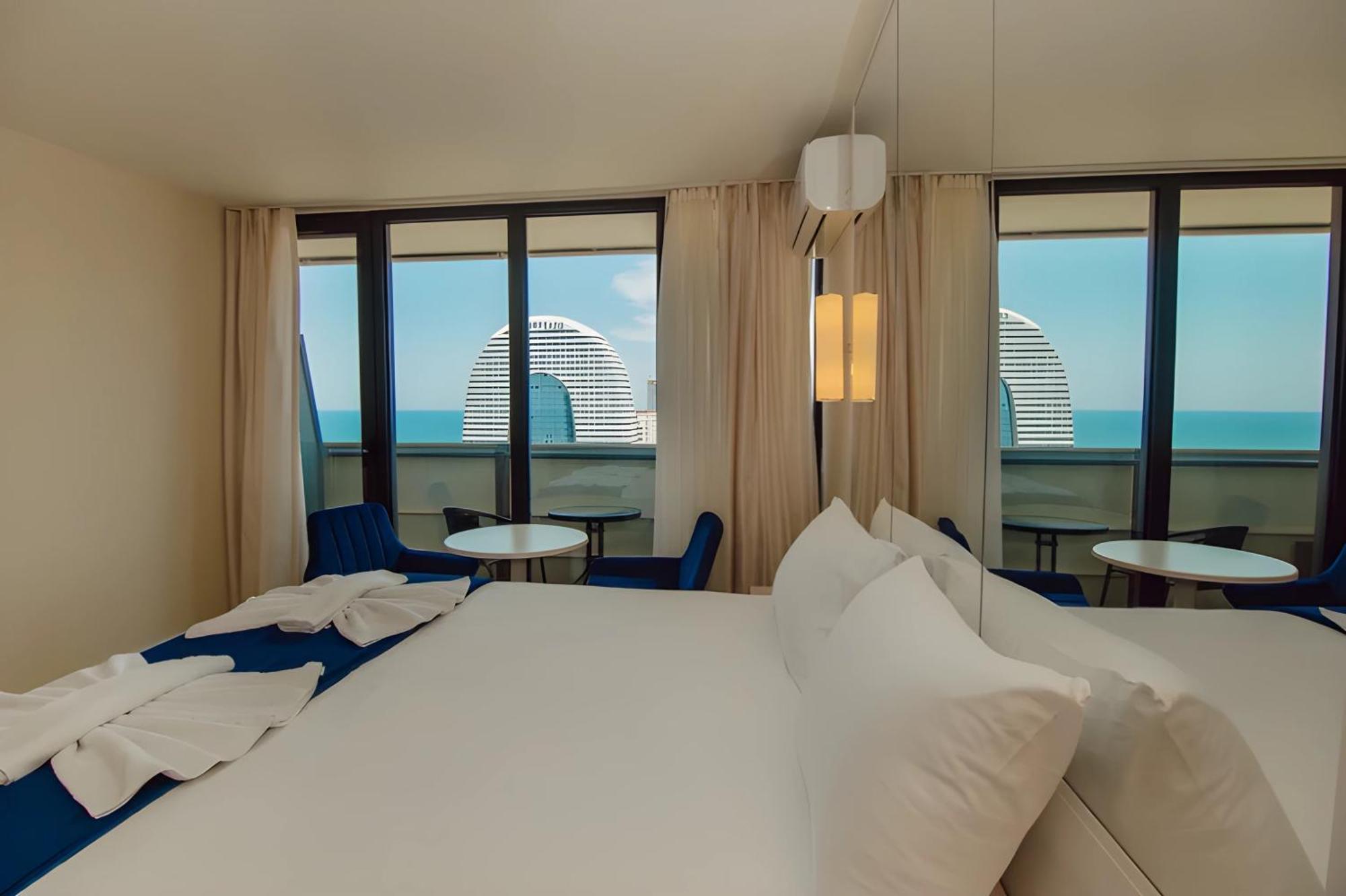 Suites Orbi City Aparthotel Batumi Exteriér fotografie